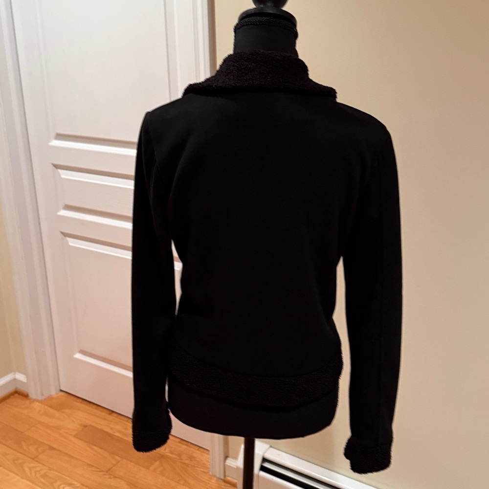 bebe Beautiful Black Teddy Jacket with Gold Zipper and Pockets,soft and comfy - Picture 8 of 16